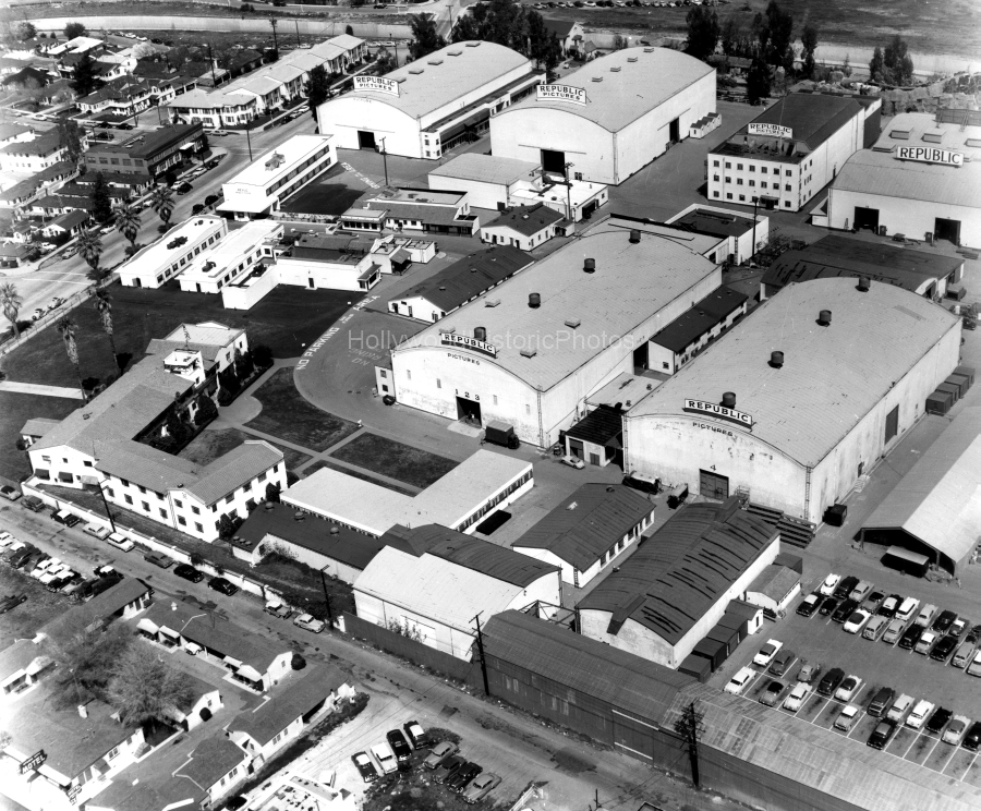 Republic Pictures 1955 1 Radford Studio City.jpg